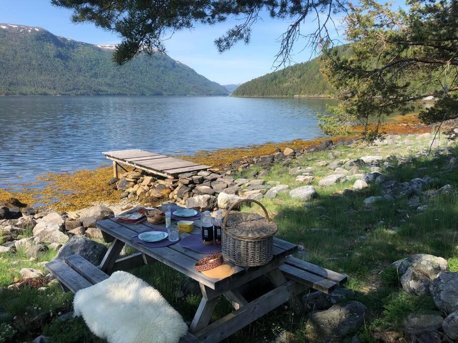 Paradiset - A Beautiful Pearl 1,45 Minutes From Trondheim Surnadal Exterior photo